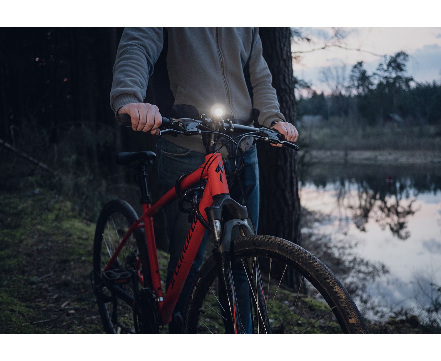 Armytek Flashlights Wizard C2 WG Magnet USB Warm