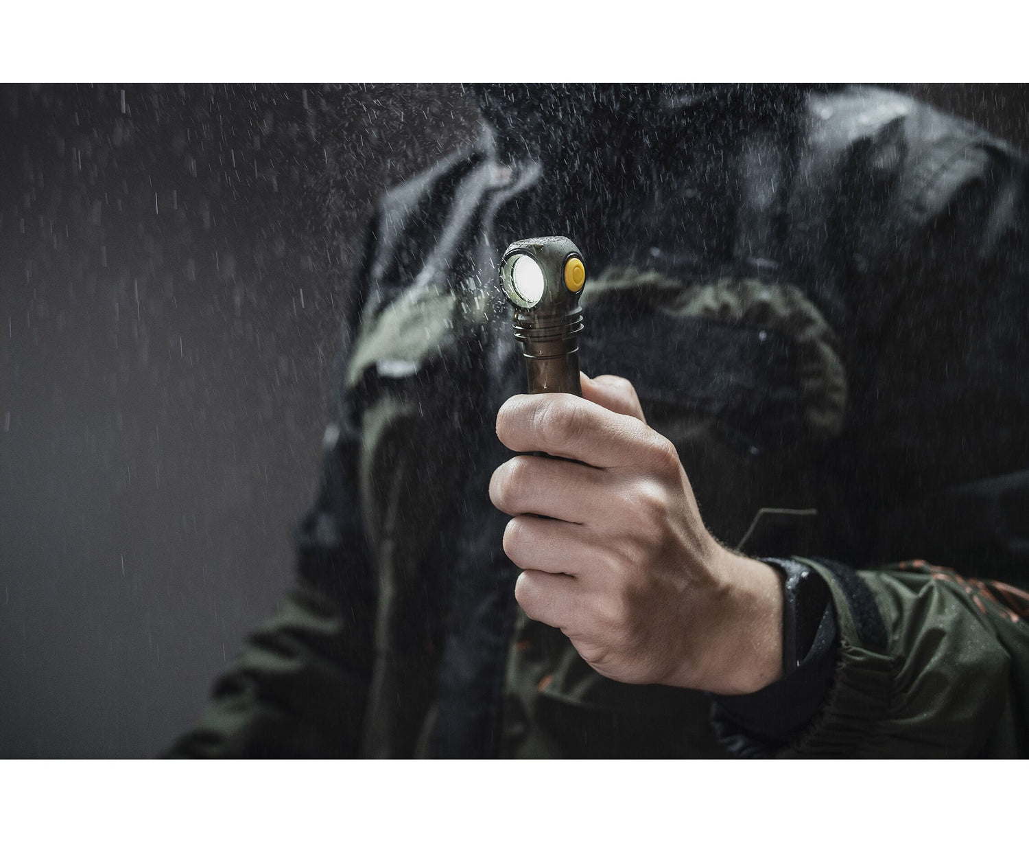 Armytek Flashlights Wizard C2 Pro Magnet USB Olive