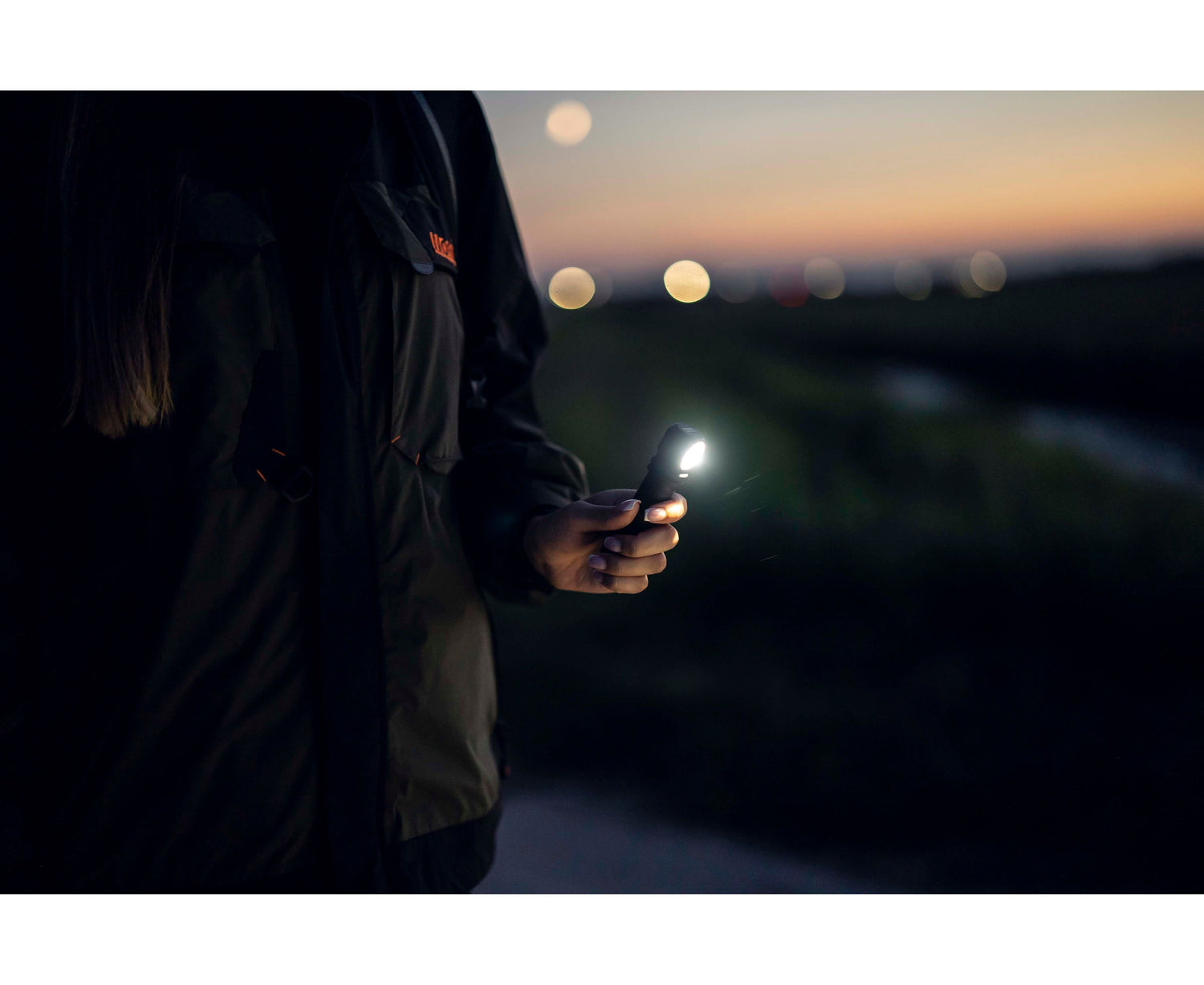 Armytek Flashlights Wizard C2 Pro Max LR Topla