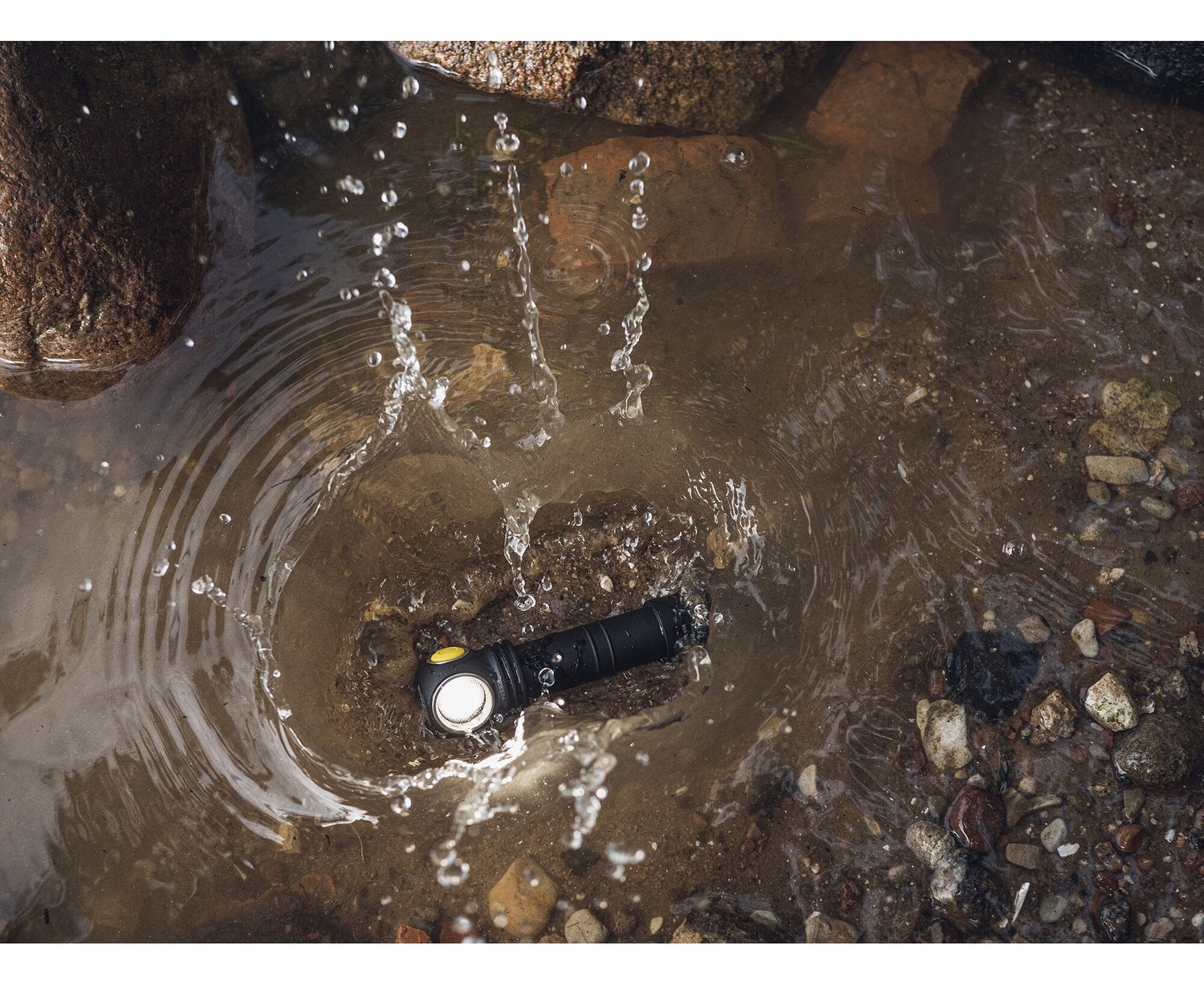 Armytek Flashlights Wizard C2 Pro Nichia Magnet USB (Warm Light)